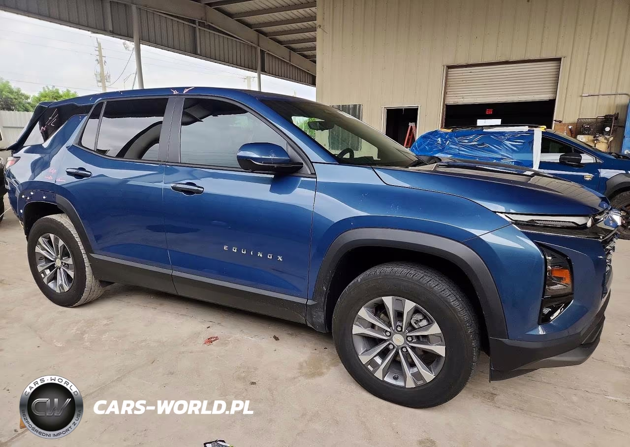 2025 Chevrolet Equinox Lt VIN:3GNAXHEG1SL132086 - 4