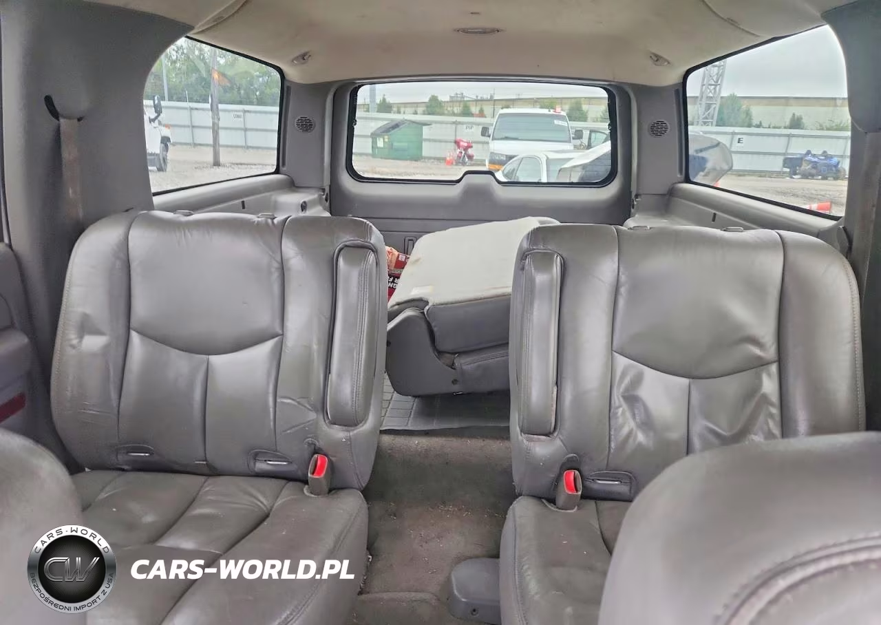 2004 Chevrolet Suburban K1500 VIN:3GNFK16Z04G139084 - 10