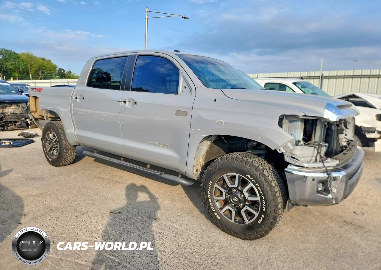 2018 Toyota Tundra Crewmax Sr5 VIN:5TFDY5F10JX759747 - 4