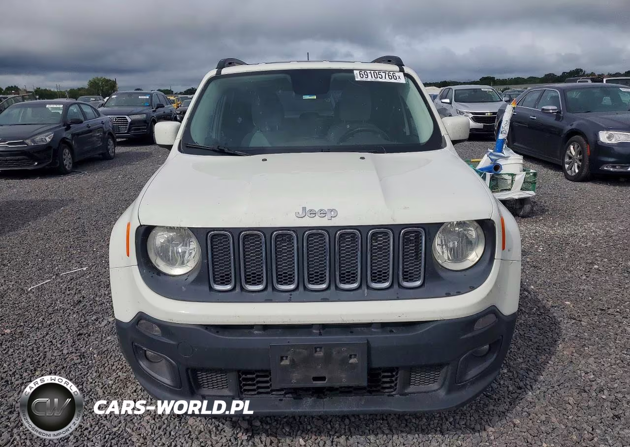 2015 Jeep Renegade Latitude VIN:ZACCJABT0FPB61975 - 5