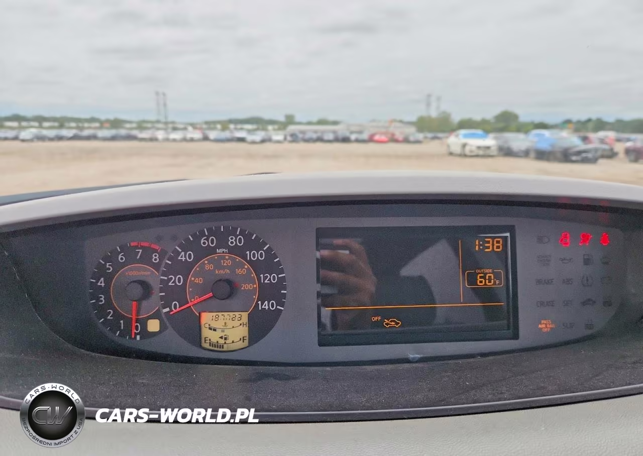 2004 Nissan Quest 3.5 S VIN:5N1BV28U84N368072 - 9