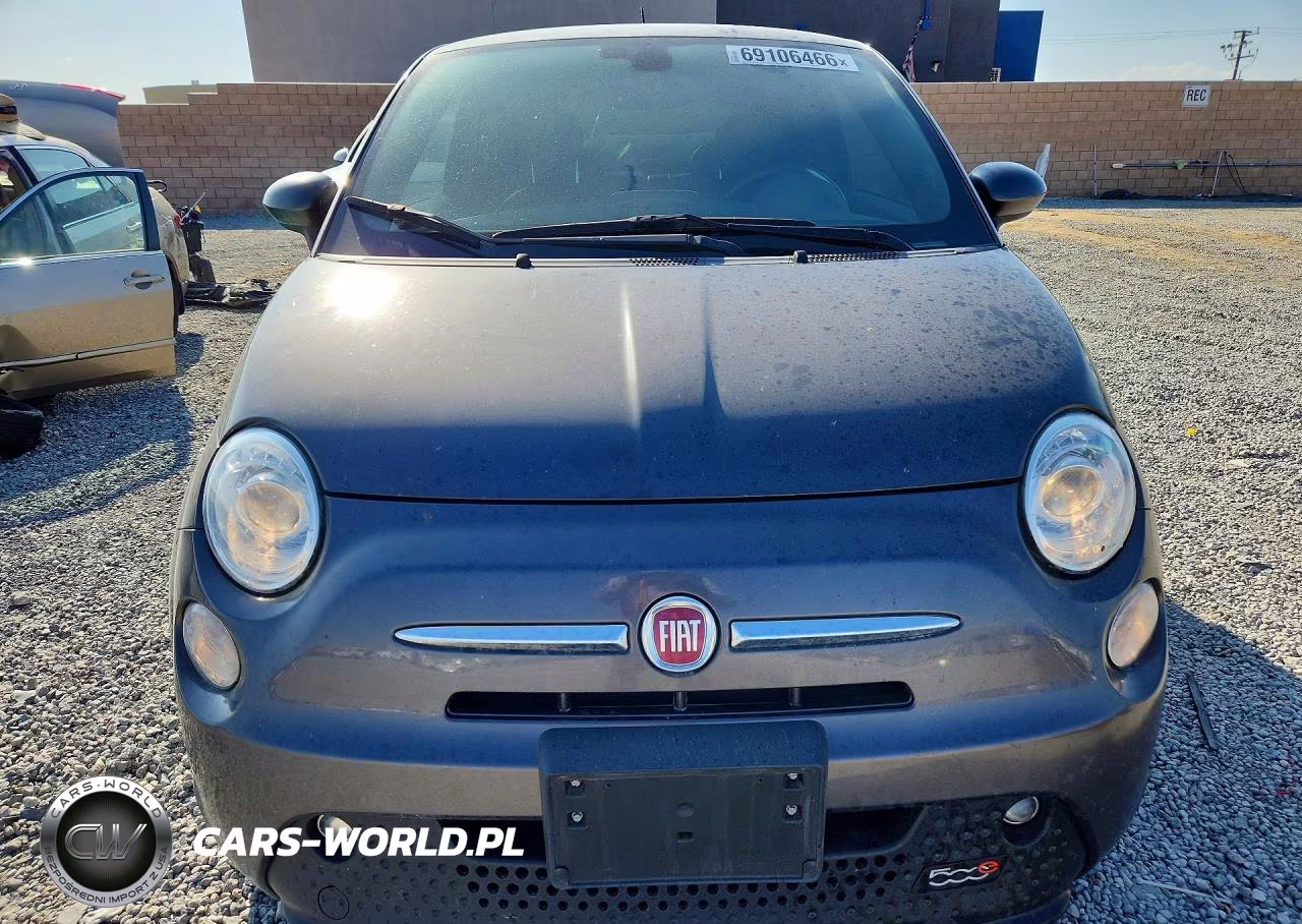 2018 Fiat 500 Electric VIN:3C3CFFGE5JT466743 - 5