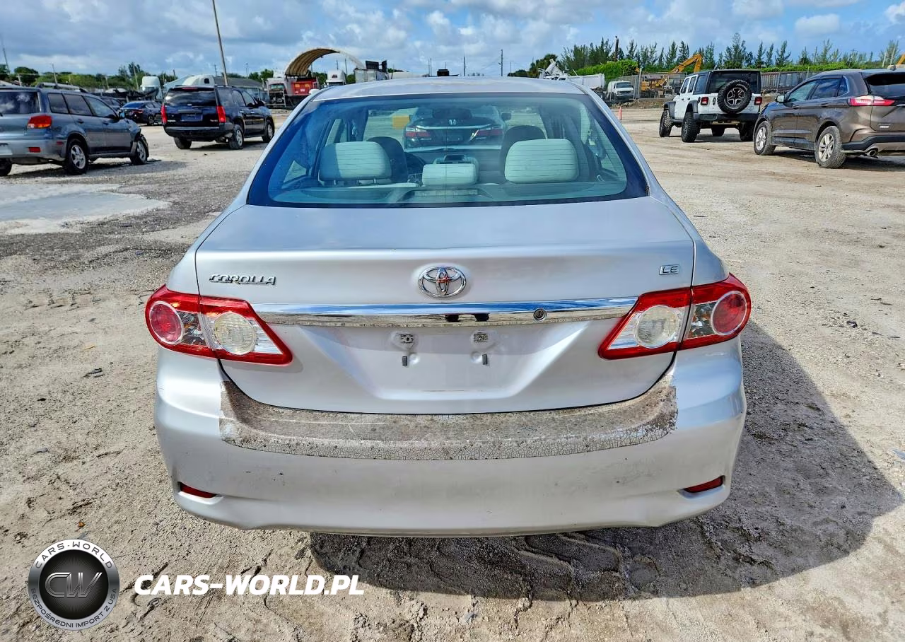 2013 Toyota Corolla Le VIN:5YFBU4EE1DP113170 - 6
