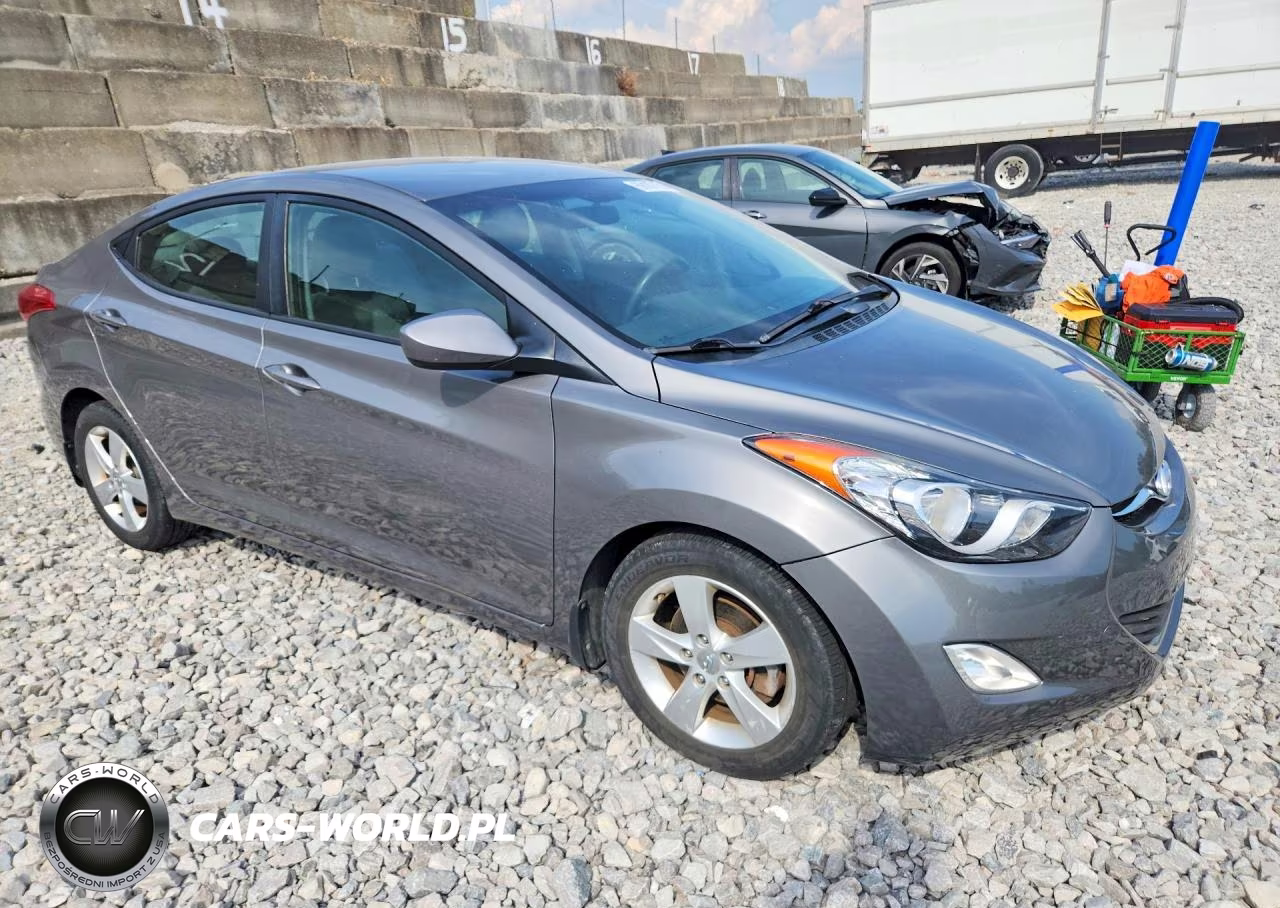 2013 Hyundai Elantra Gls VIN:5NPDH4AE8DH189145 - 4