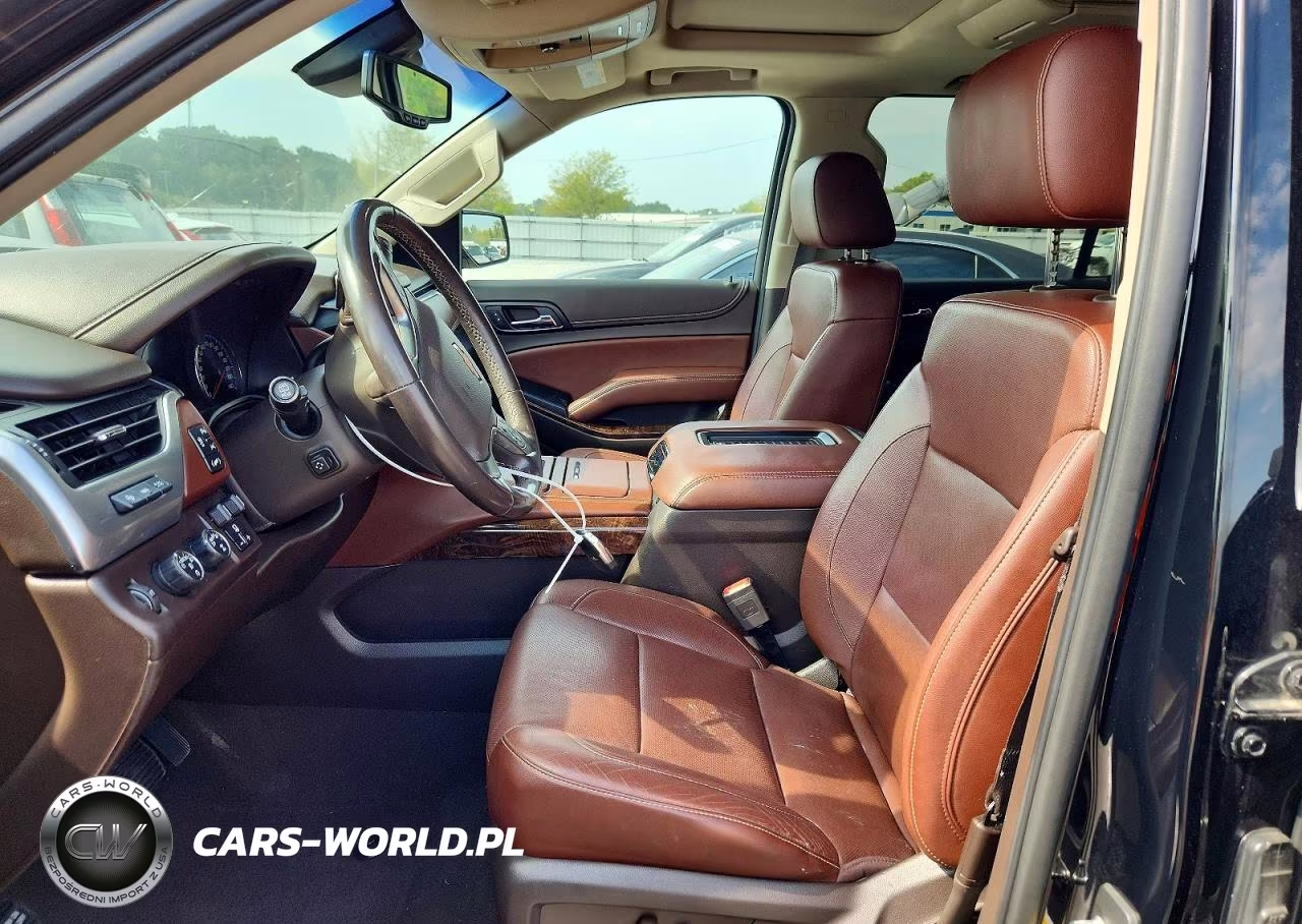 2019 Chevrolet Suburban K1500 Premier VIN:1GNSKJKC0KR198164 - 7