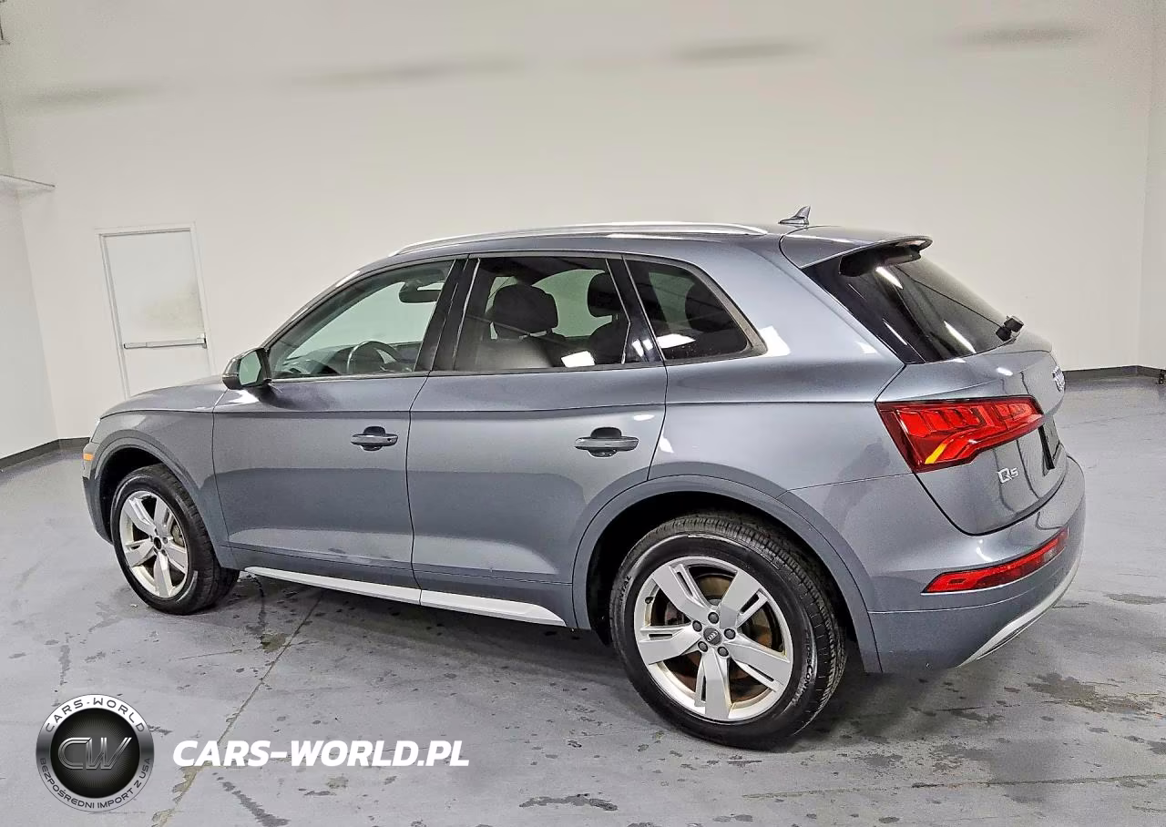 2018 Audi Q5 Premium VIN:WA1ANAFY9J2093965 - 2