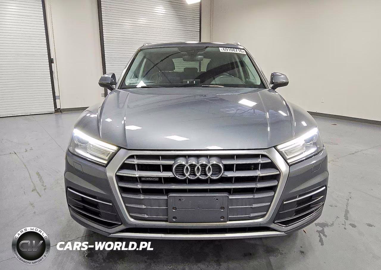 2018 Audi Q5 Premium VIN:WA1ANAFY9J2093965 - 5