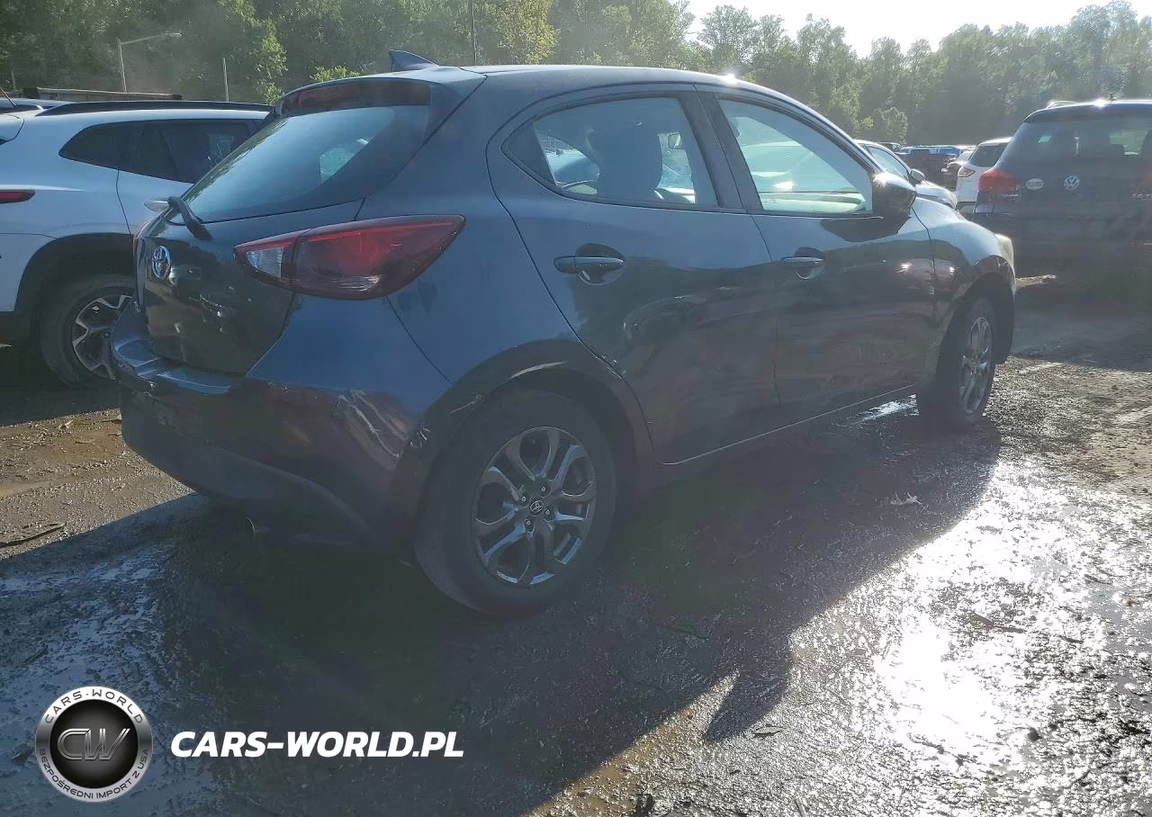 2020 Toyota Yaris Hatchback Le VIN:3MYDLBJV2LY707384 - 3