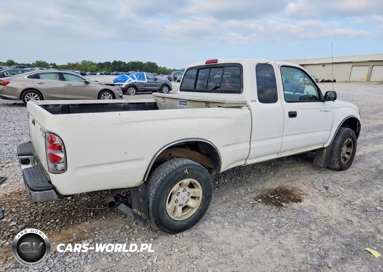 1999 Toyota Tacoma V6 VIN:4TAWN72N7XZ566428 - 3