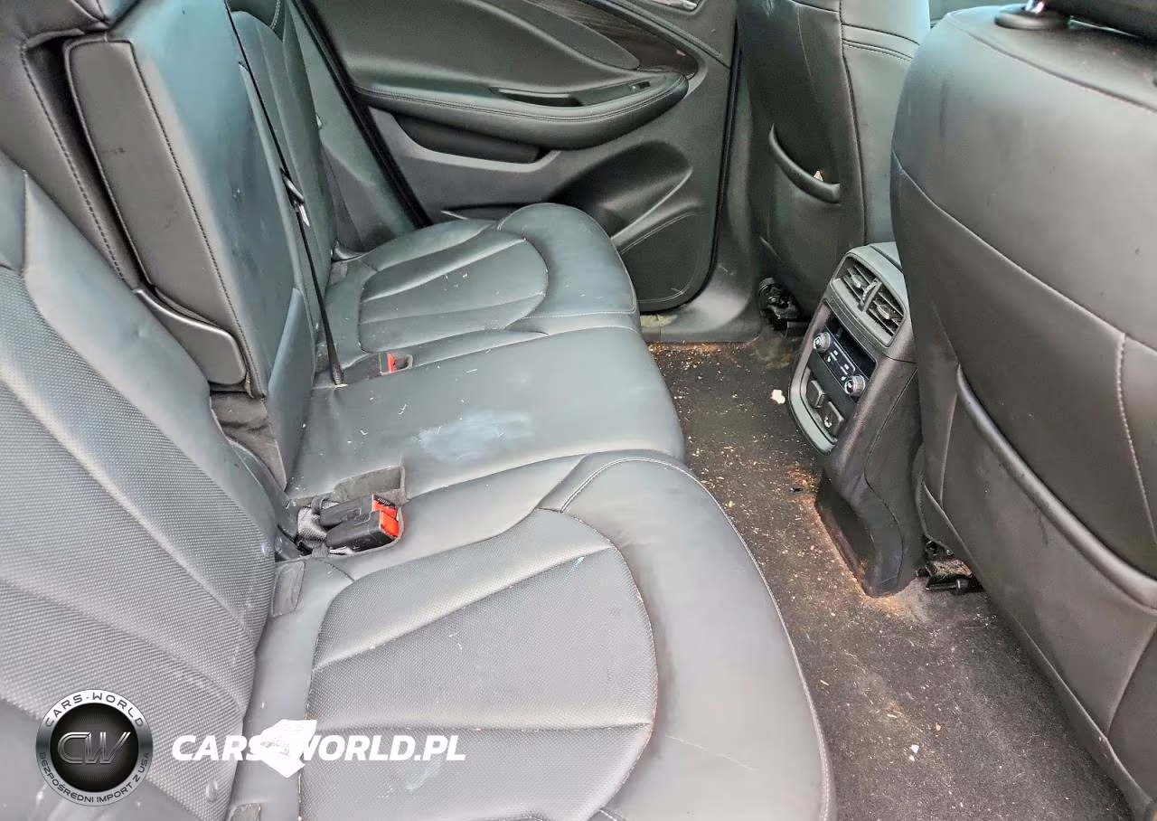 2019 Buick Envision Essence VIN:LRBFX2SA4KD033214 - 11