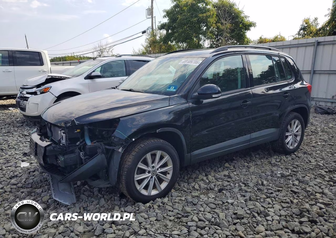 2018 Volkswagen Tiguan Limited VIN:WVGBV7AX6JK000679 - 1