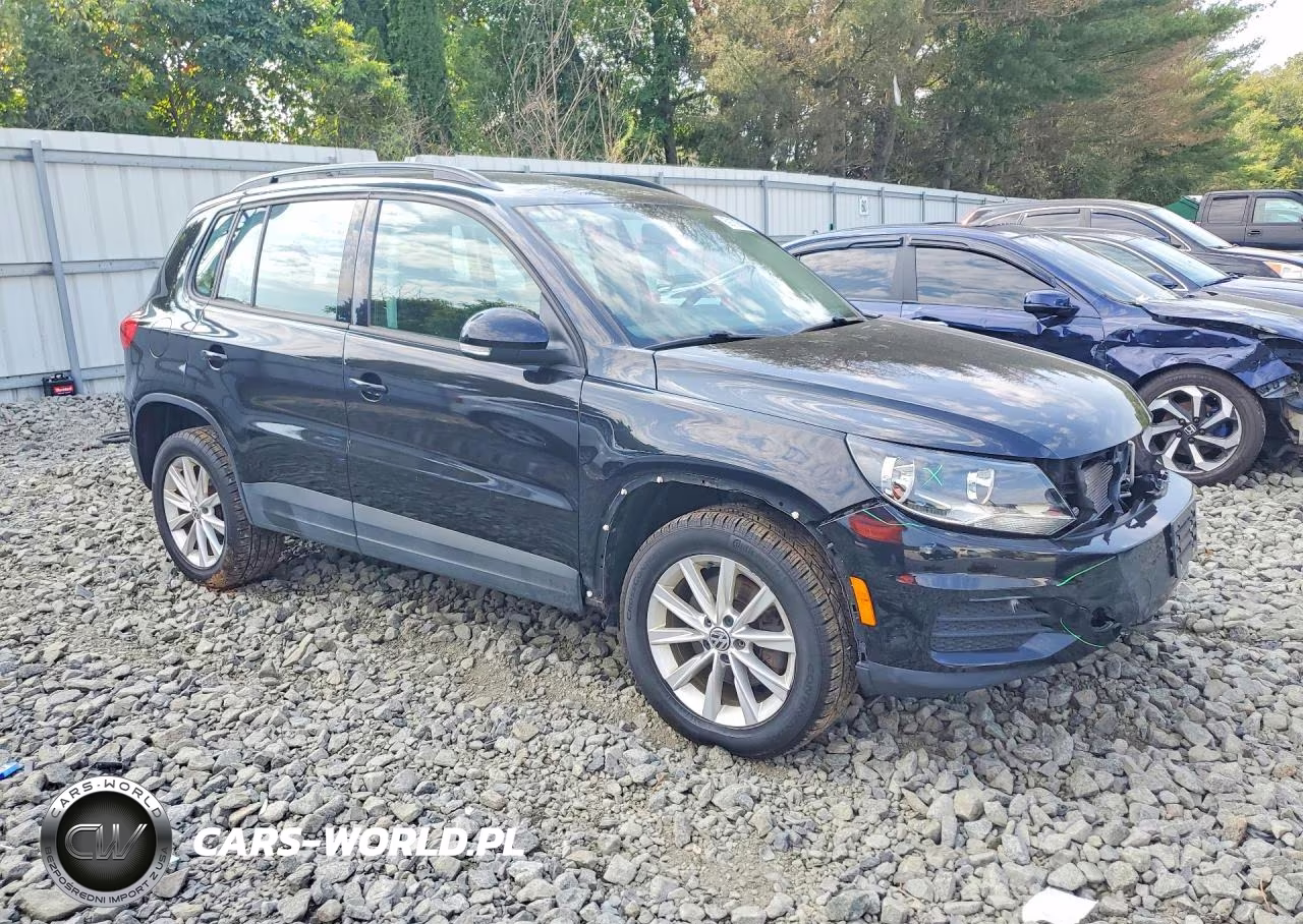 2018 Volkswagen Tiguan Limited VIN:WVGBV7AX6JK000679 - 4