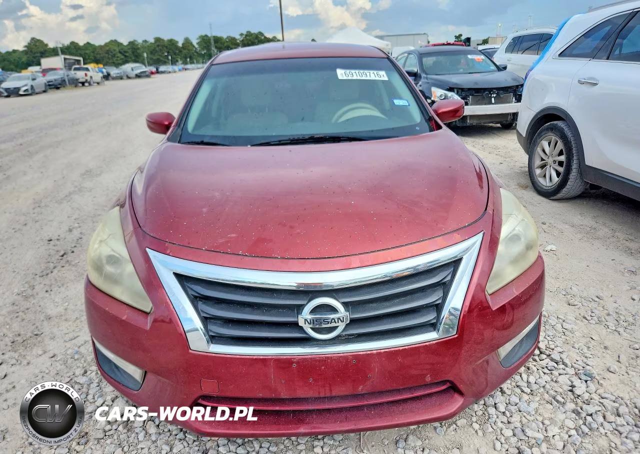 2015 Nissan Altima 2.5 S VIN:1N4AL3AP4FN372631 - 5