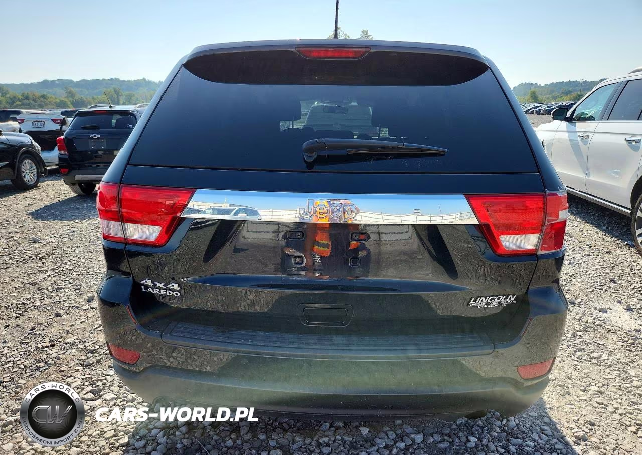 2013 Jeep Grand Cherokee Laredo VIN:1C4RJFAG9DC555911 - 6