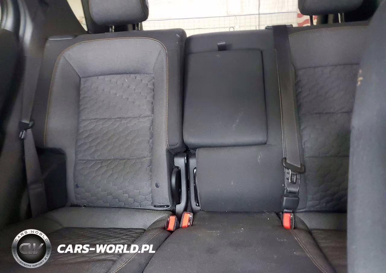 2018 Chevrolet Equinox Lt VIN:2GNAXSEV8J6242809 - 10