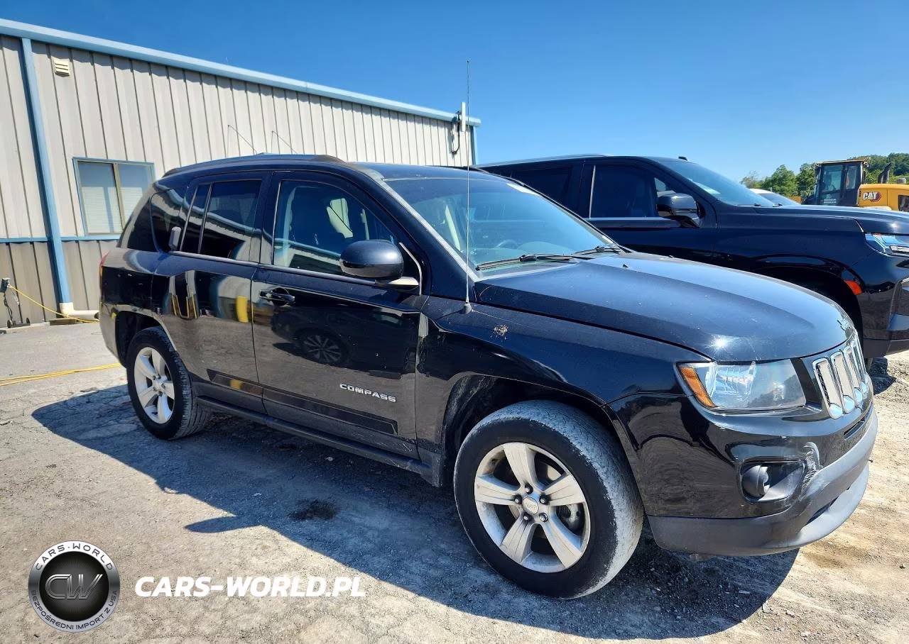 2014 Jeep Compass Latitude VIN:1C4NJDEB6ED648298 - 4