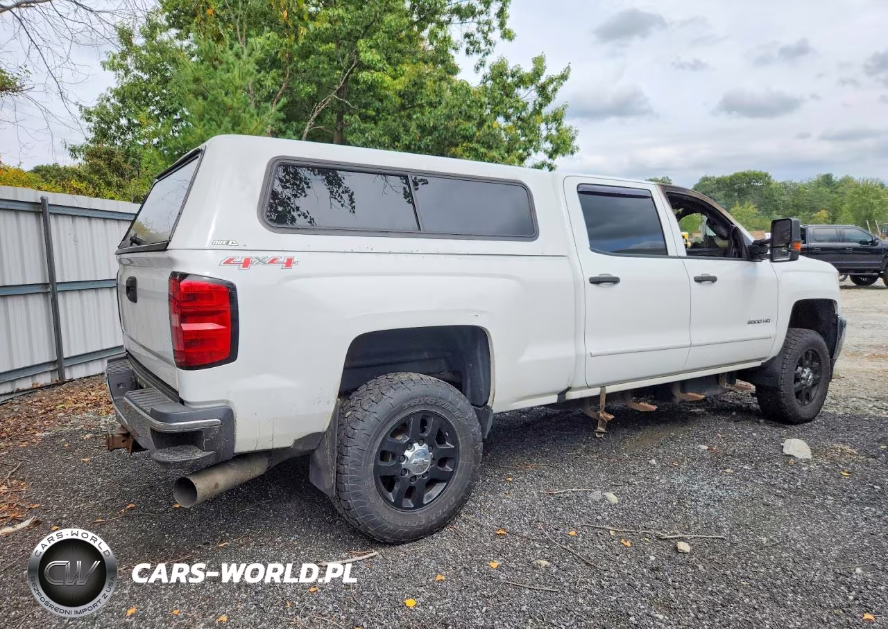 2016 Chevrolet Silverado K2500 Heavy Duty VIN:1GC1KUE80GF164232 - 3