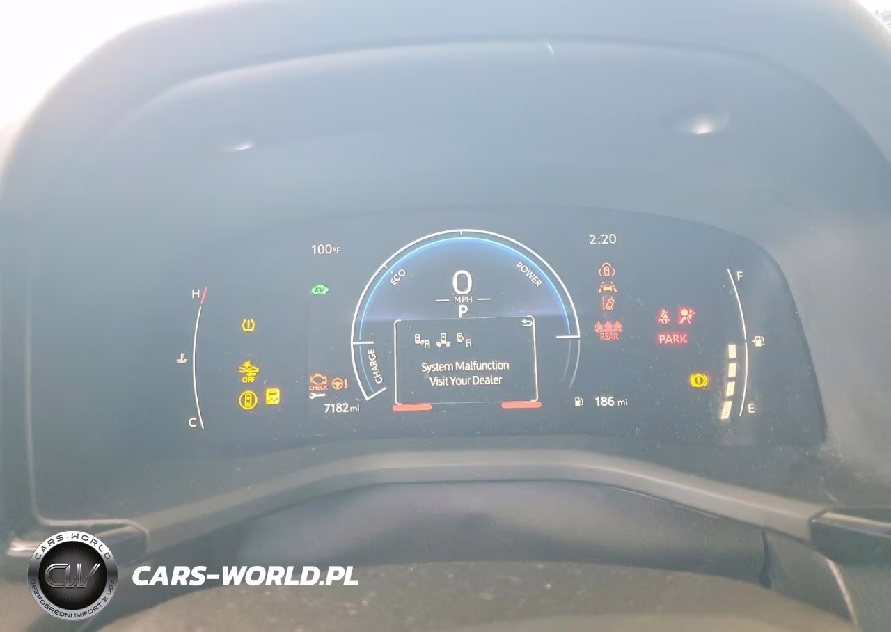 2026 Toyota Camry Le VIN:4T1DAACK6TU724785 - 9
