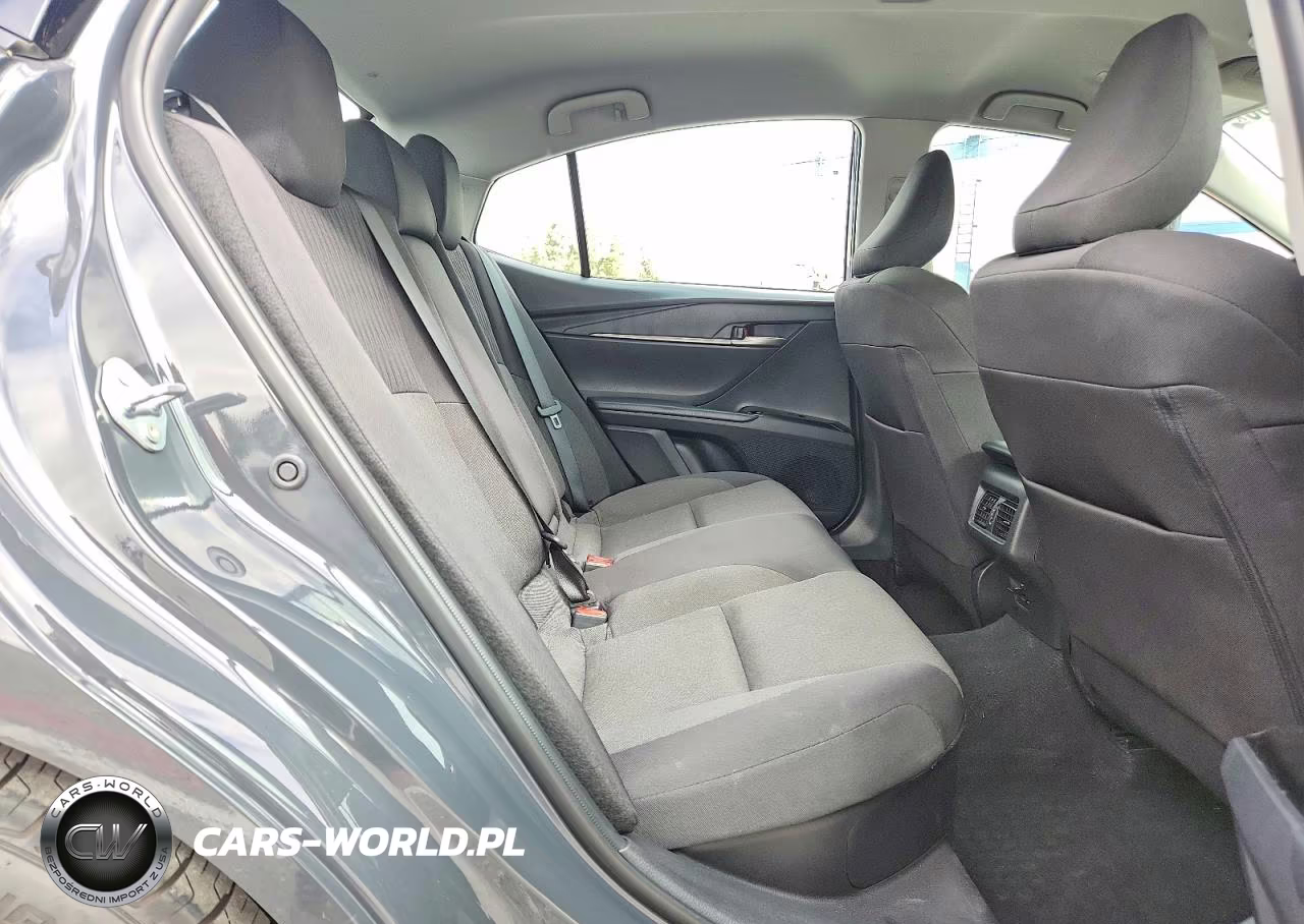 2025 Toyota Camry Le VIN:4T1DAACK2SU208356 - 10