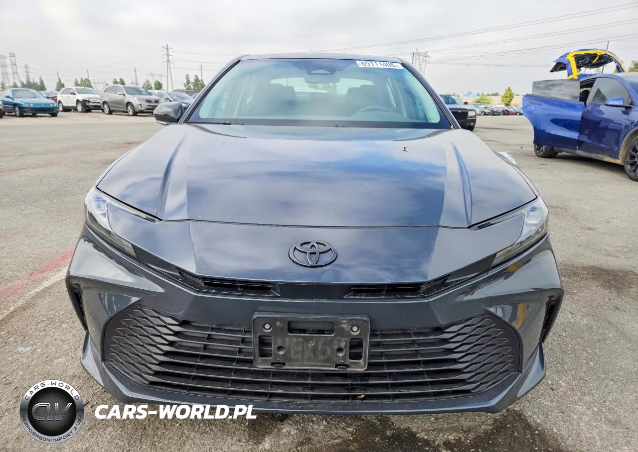 2025 Toyota Camry Le VIN:4T1DAACK2SU208356 - 5
