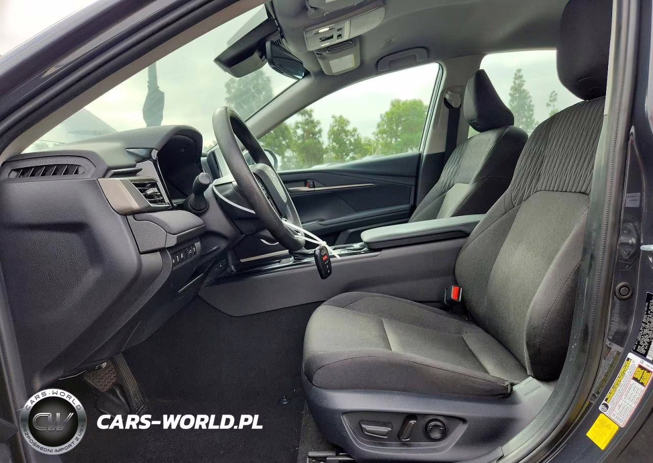 2025 Toyota Camry Le VIN:4T1DAACK2SU208356 - 7