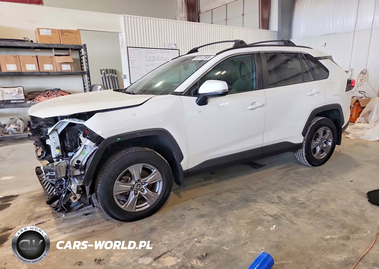 2024 Toyota Rav4 Xle VIN:2T3P1RFV3RW438880 - 1