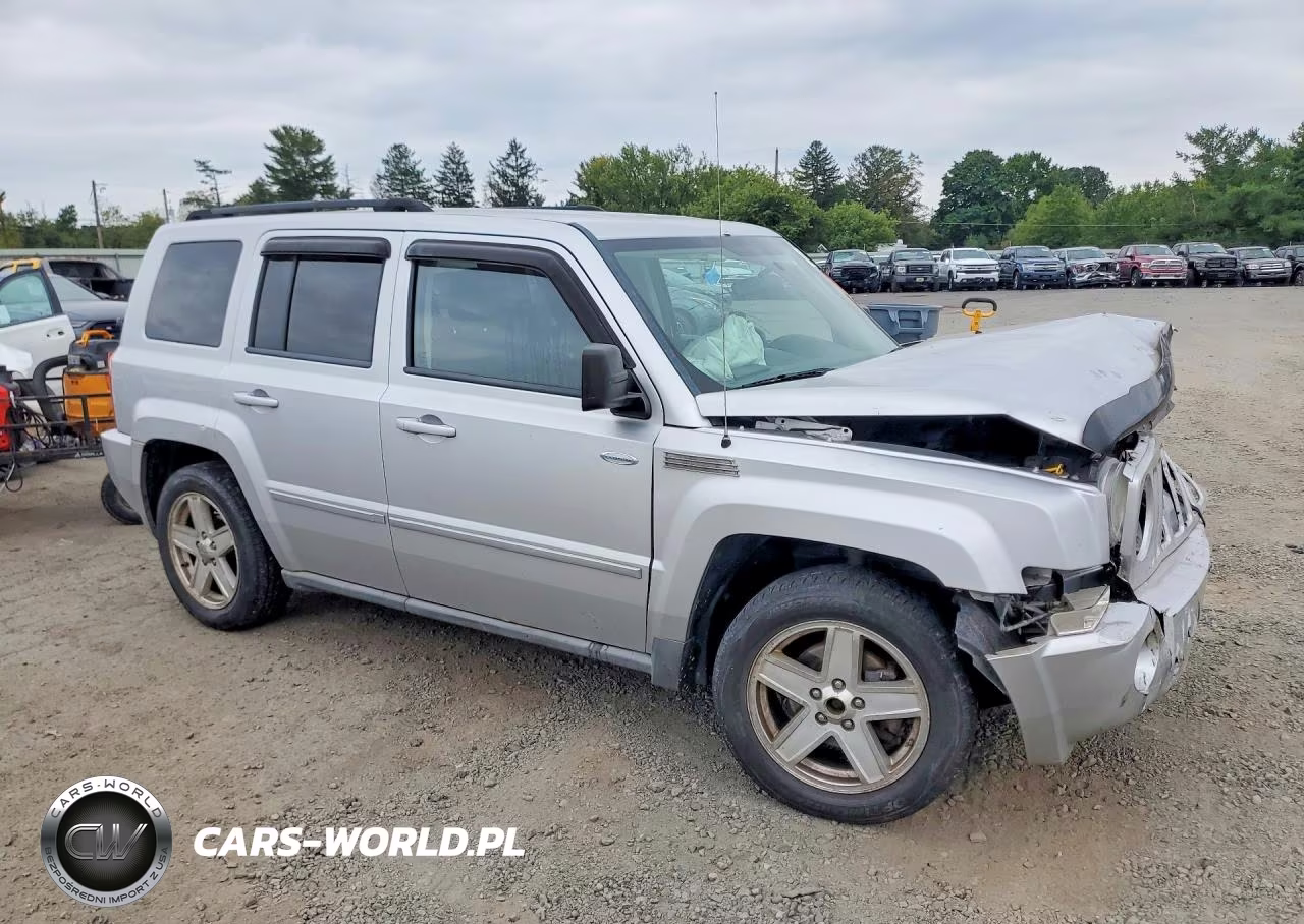 2010 Jeep Patriot Sport VIN:1J4NF1GB7AD675222 - 4