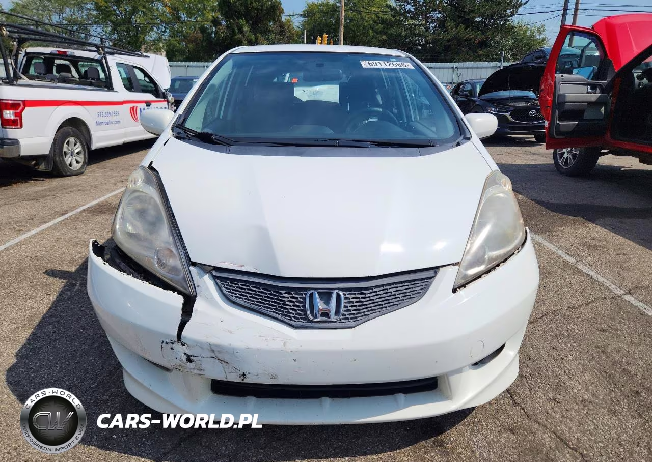 2011 Honda Fit Sport VIN:JHMGE8H53BC012299 - 5
