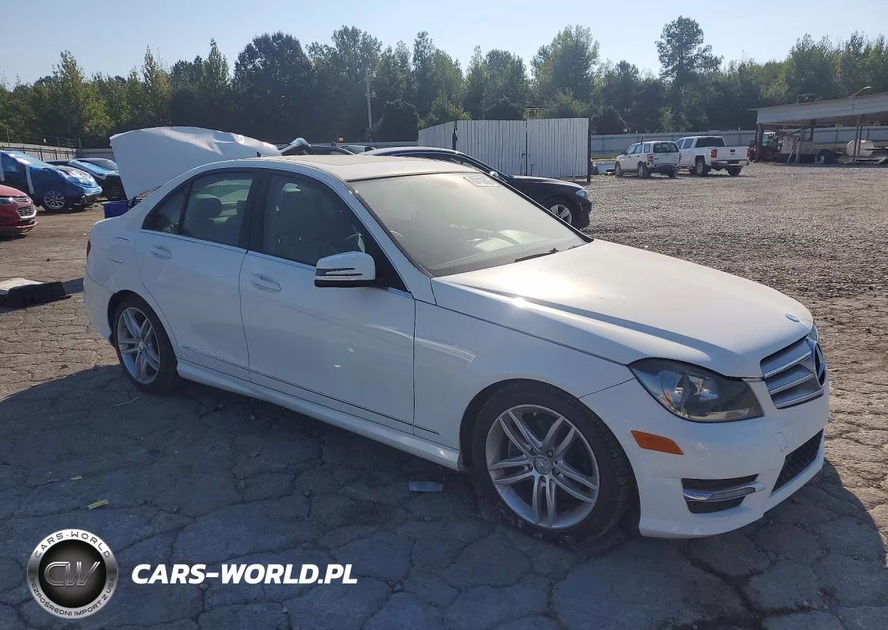 2013 Mercedes-Benz C250 VIN:WDDGF4HB9DA773050 - 4