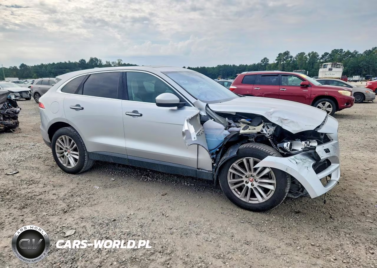 2019 Jaguar F-Pace Prestige VIN:SADCK2GX4KA390981 - 4