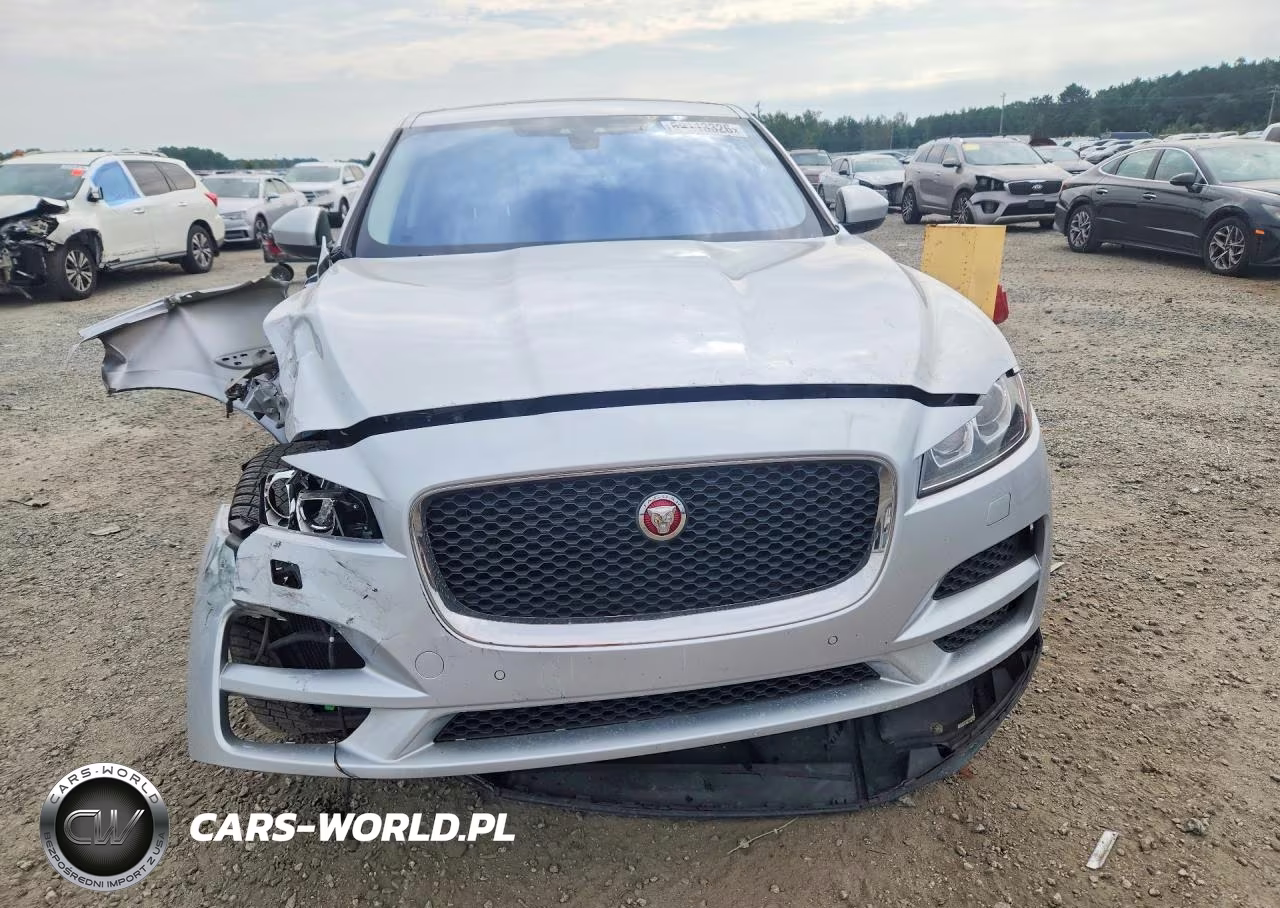 2019 Jaguar F-Pace Prestige VIN:SADCK2GX4KA390981 - 5