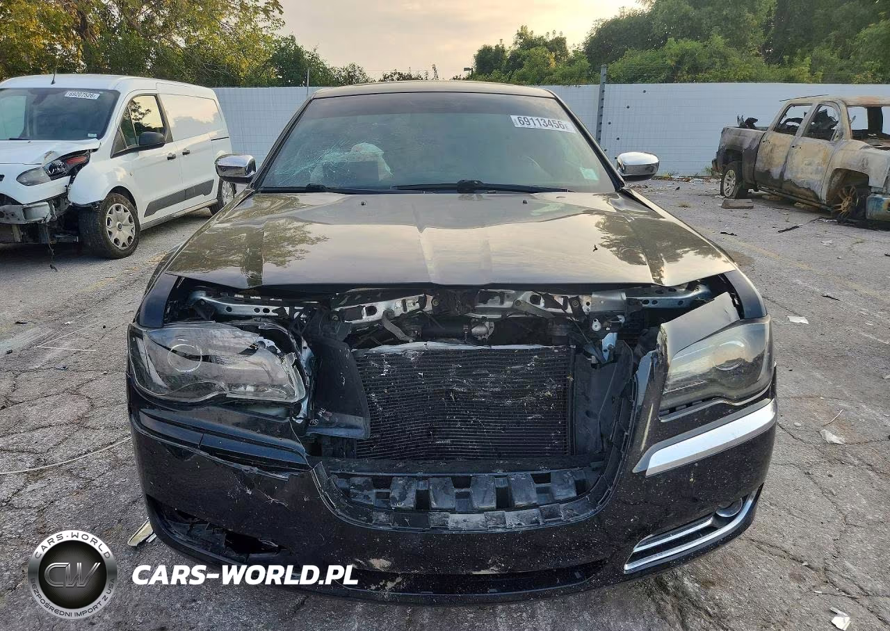2014 Chrysler 300 VIN:2C3CCAAGXEH243912 - 5