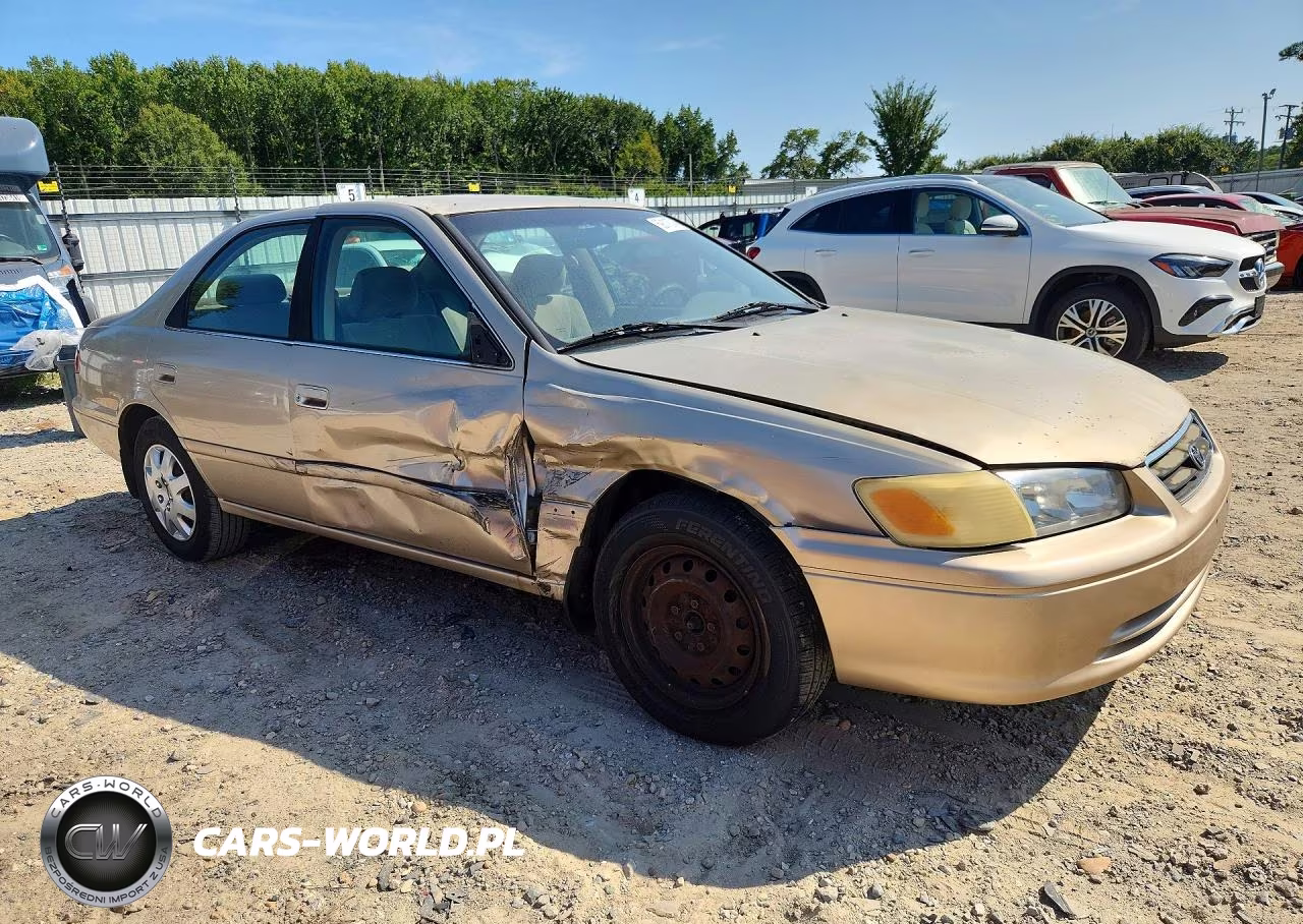 2000 Toyota Camry Le VIN:JT2BG22KXY0441427 - 4