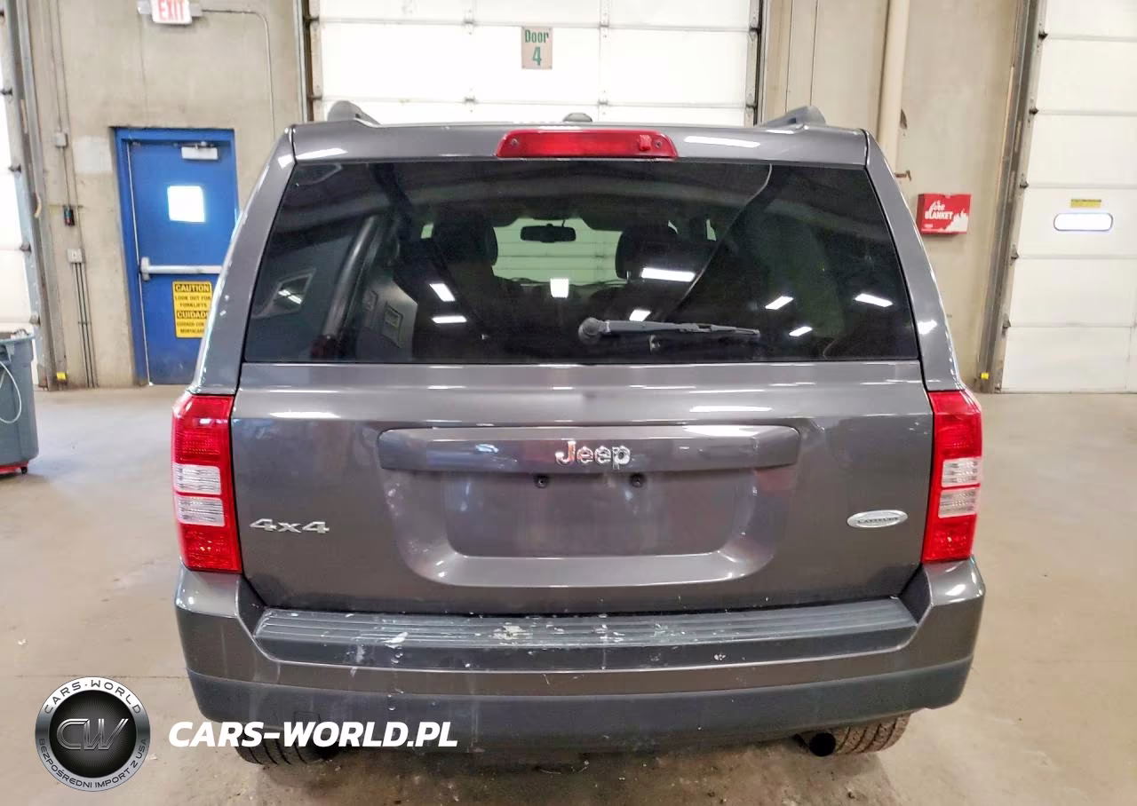 2017 Jeep Patriot Latitude VIN:1C4NJRFB6HD173932 - 6