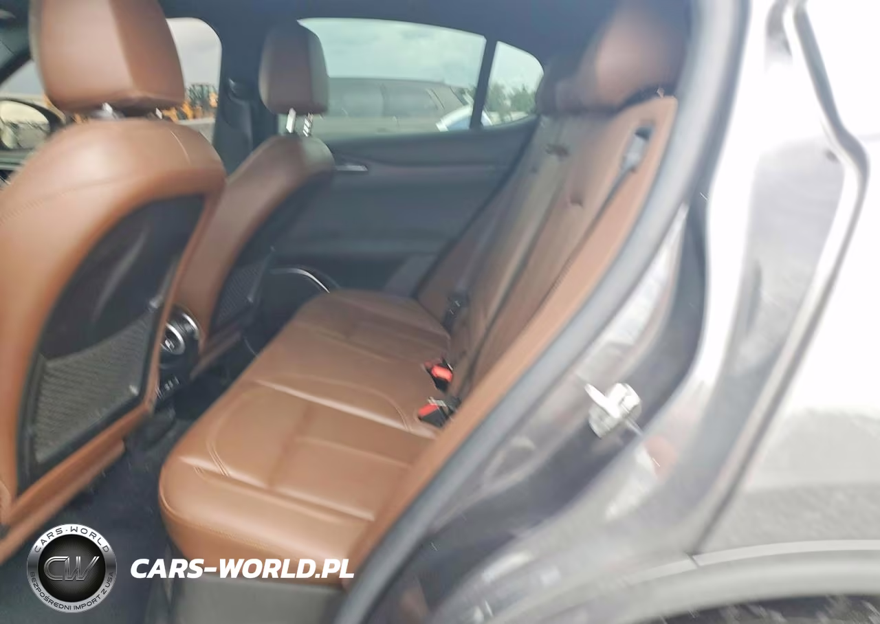 2022 Alfa Romeo Stelvio Ti VIN:ZASPAKBN5N7D33090 - 11
