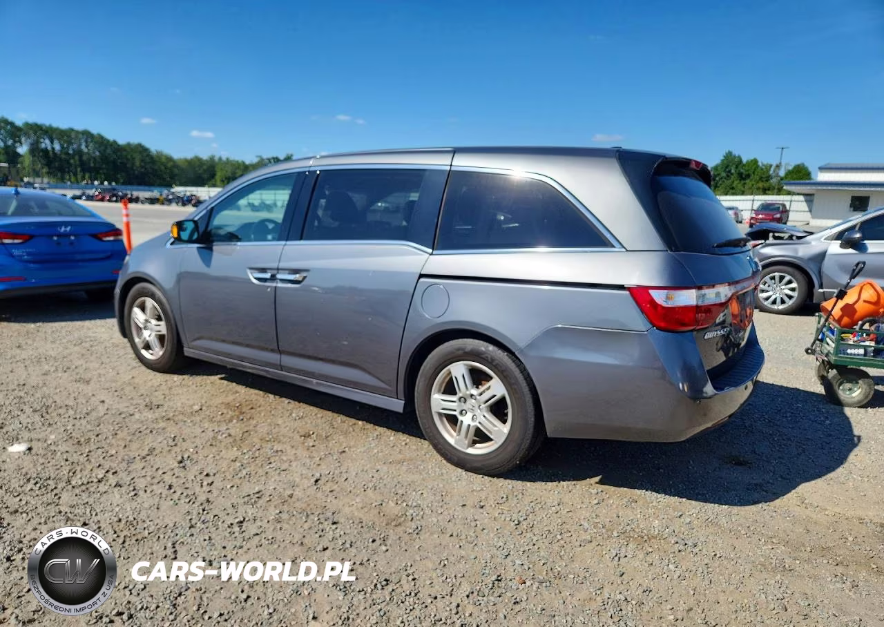 2012 Honda Odyssey Touring VIN:5FNRL5H97CB051337 - 2