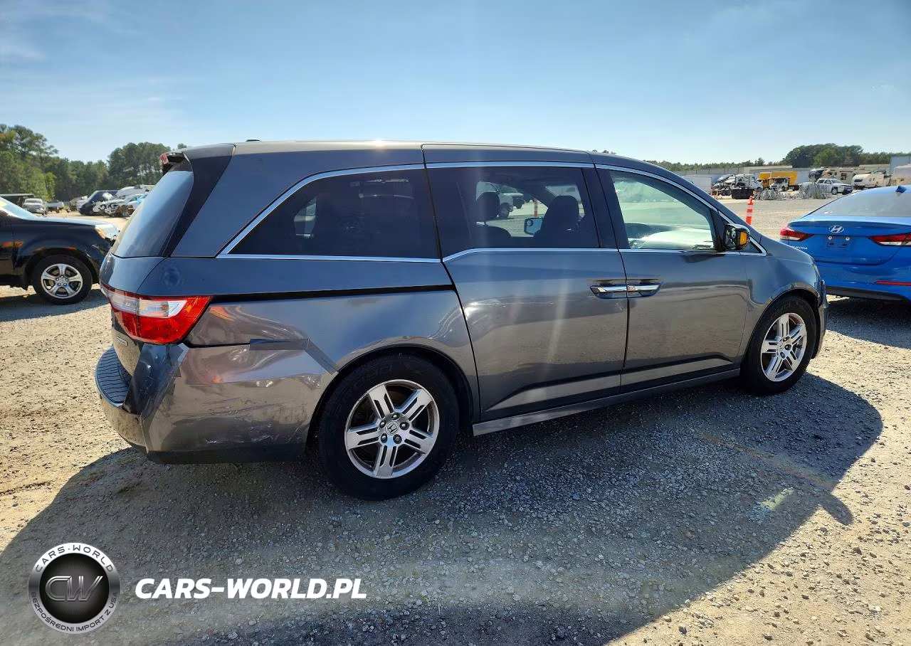 2012 Honda Odyssey Touring VIN:5FNRL5H97CB051337 - 3