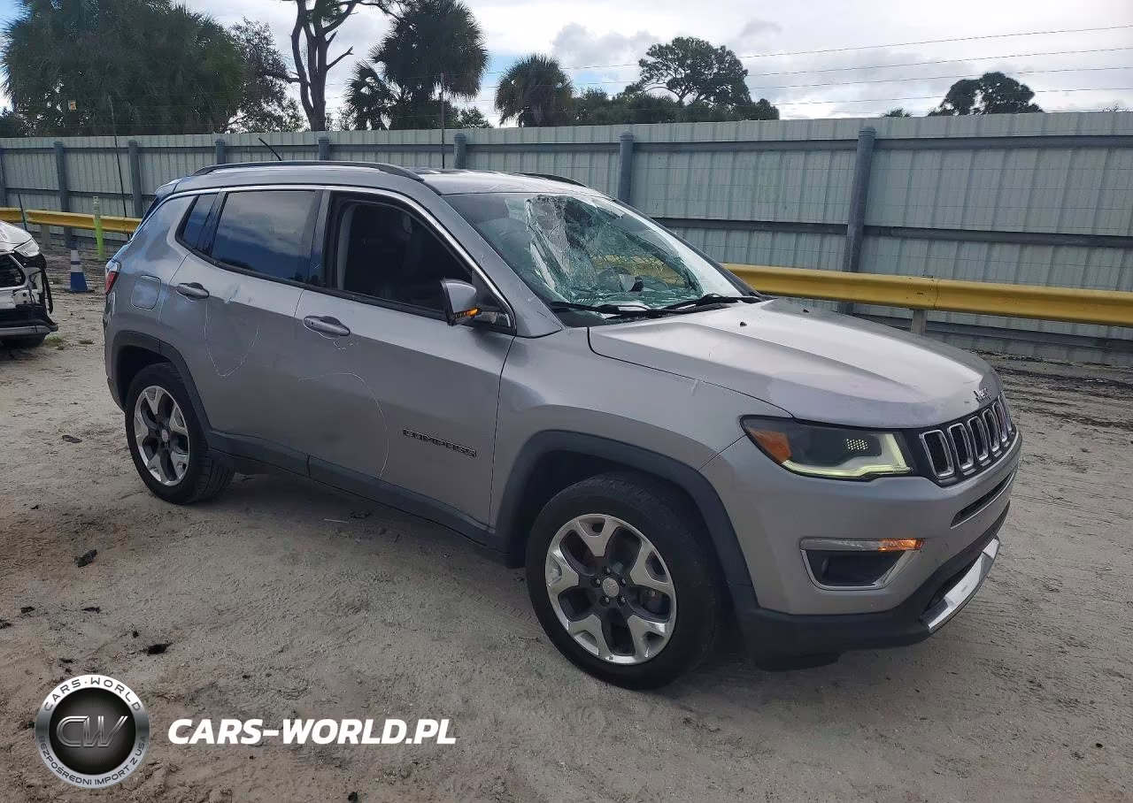 2018 Jeep Compass Limited VIN:3C4NJCCB3JT406702 - 4
