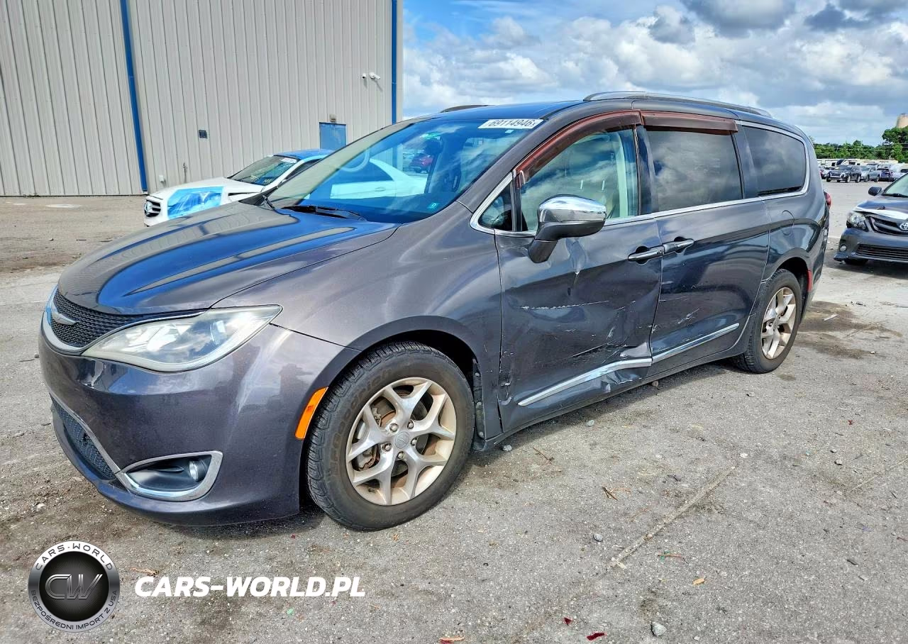 2017 Chrysler Pacifica Limited VIN:2C4RC1GG7HR531365 - 1