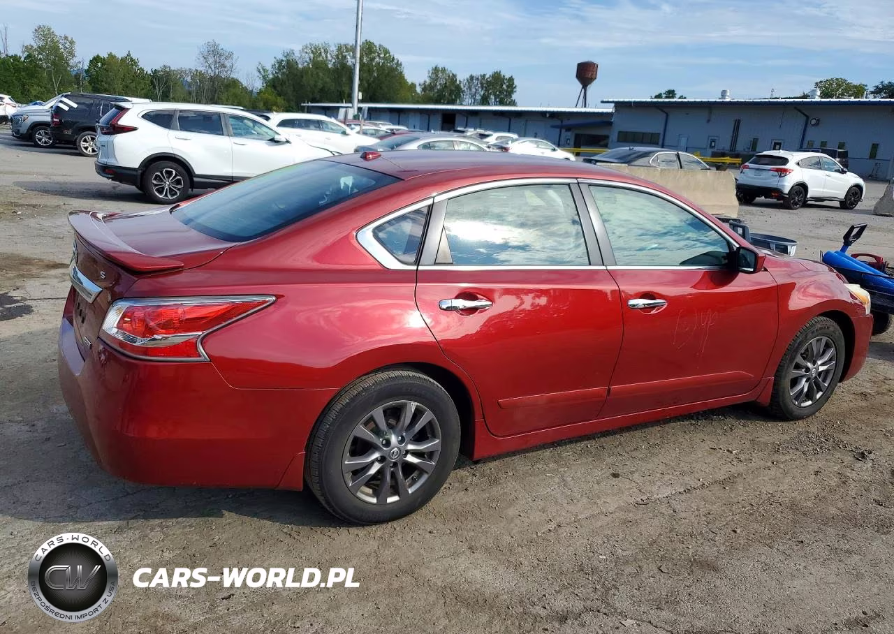 2015 Nissan Altima 2.5 S VIN:1N4AL3AP8FC492363 - 3