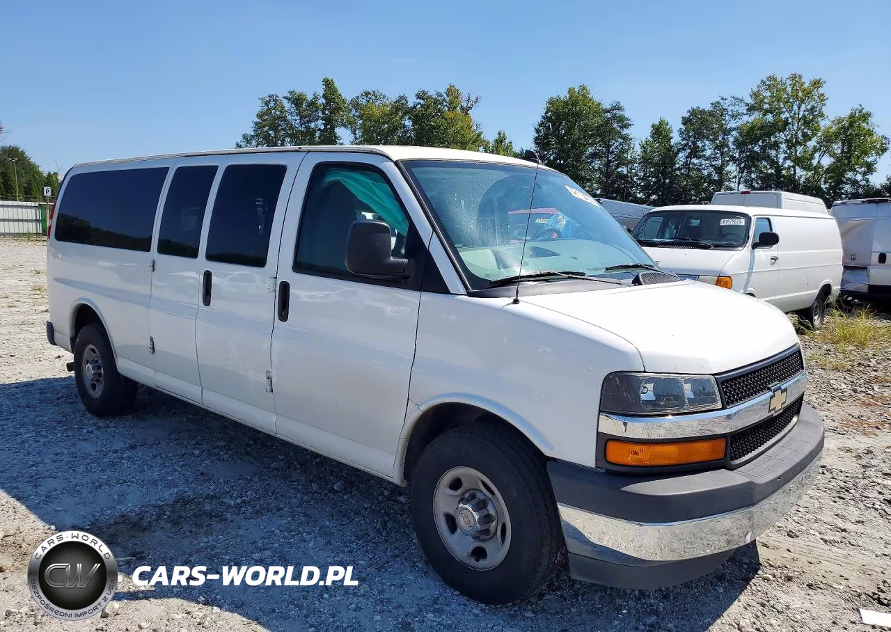 2017 Chevrolet Express G3500 Lt VIN:1GAZGPFG4H1135738 - 4