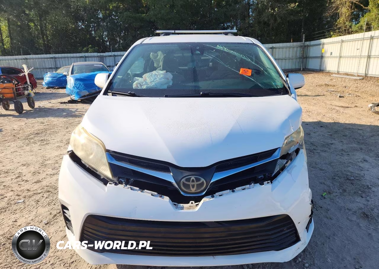 2018 Toyota Sienna Le VIN:5TDKZ3DC8JS903578 - 5