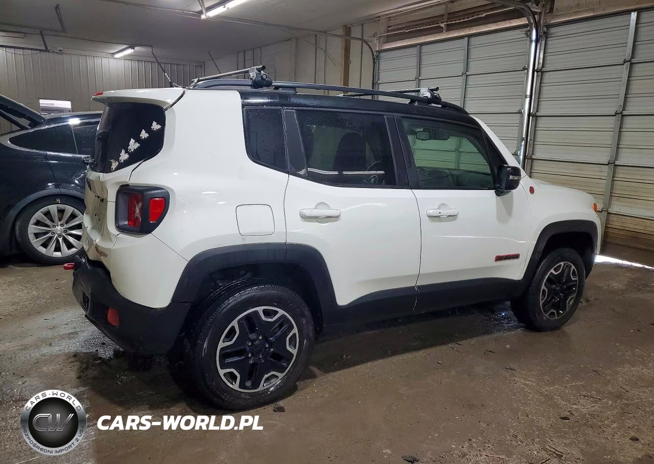 2016 Jeep Renegade Trailhawk VIN:ZACCJBCT1GPD56702 - 3