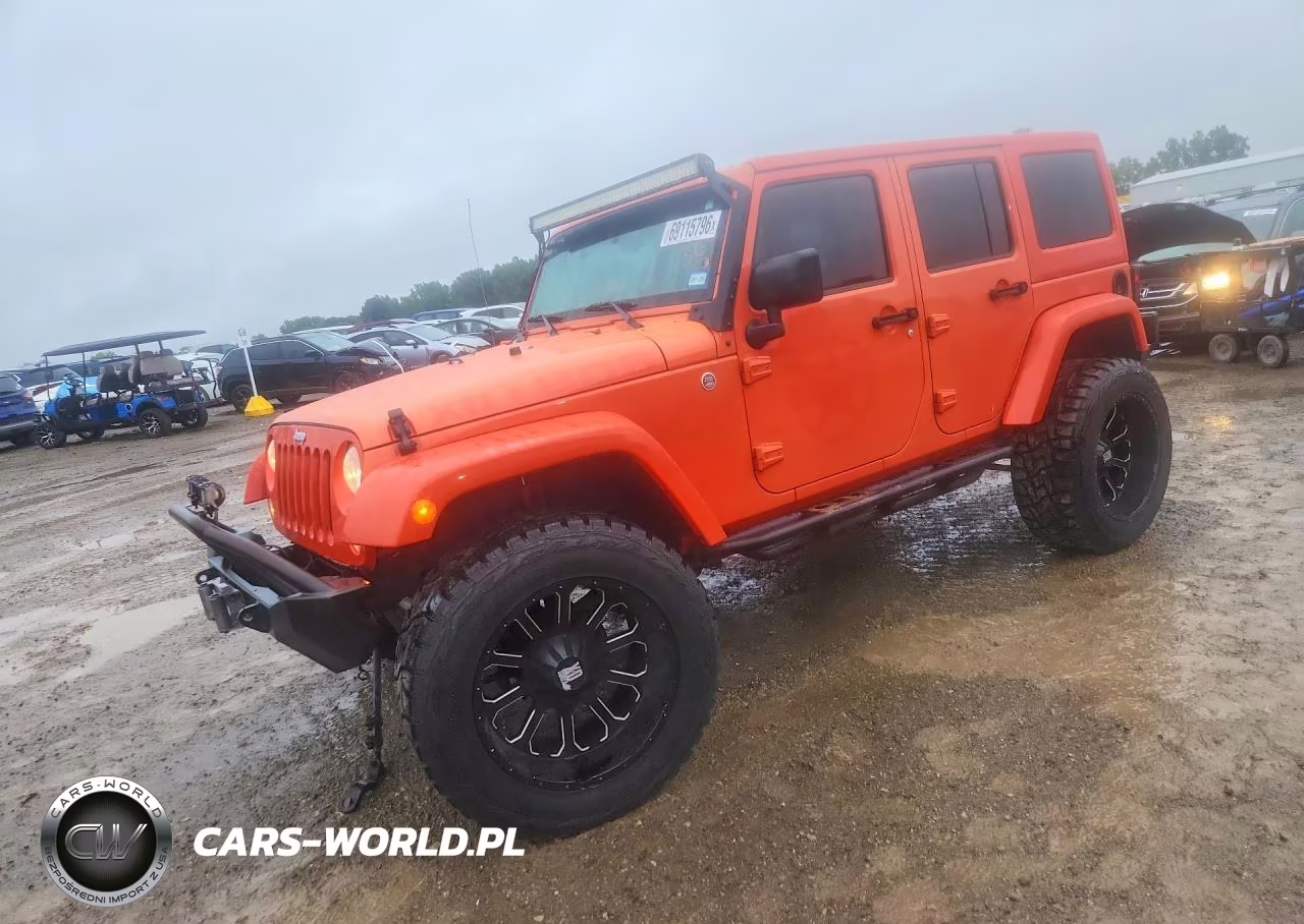 2015 Jeep Wrangler Unlimited Sahara – zdjęcie 1 z 13