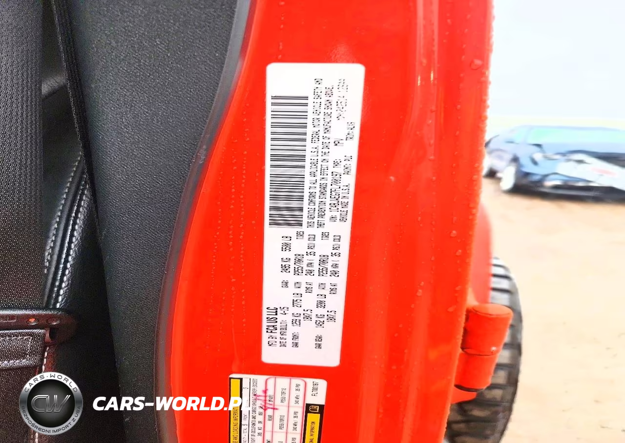 2015 Jeep Wrangler Unlimited Sahara VIN:1C4BJWEG7FL700197 - 13
