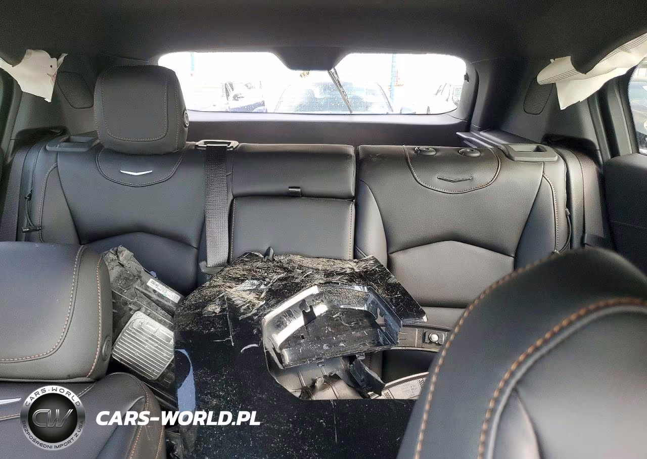 2019 Cadillac Xt4 Sport VIN:1GYFZER46KF122407 - 10