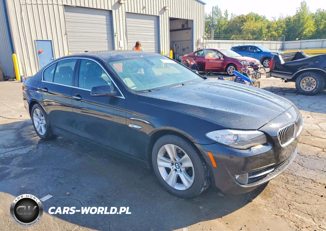 2012 BMW 528 I VIN:WBAXG5C52CDW24679 - 4