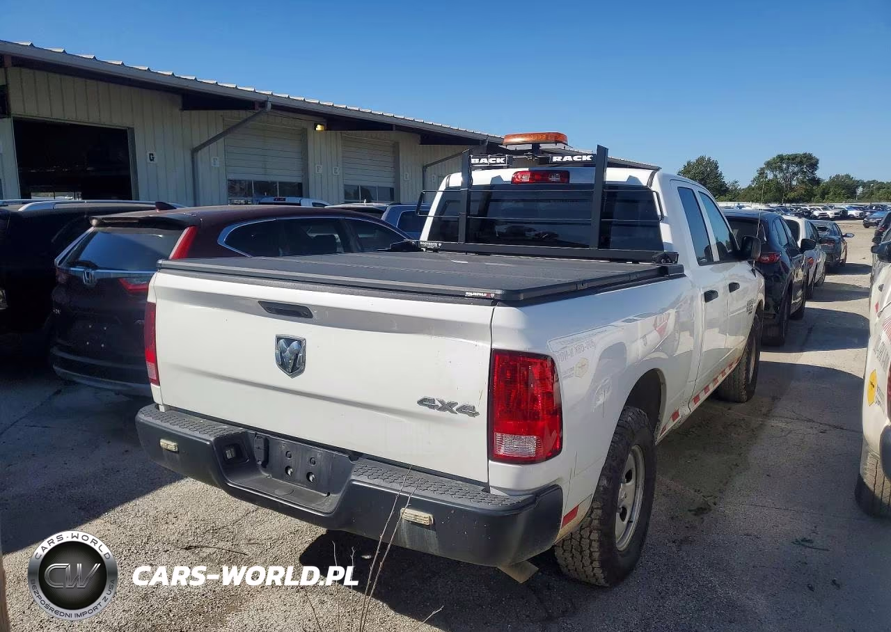2021 Ram 1500 Classic Tradesman VIN:1C6RR7FG8MS520099 - 3