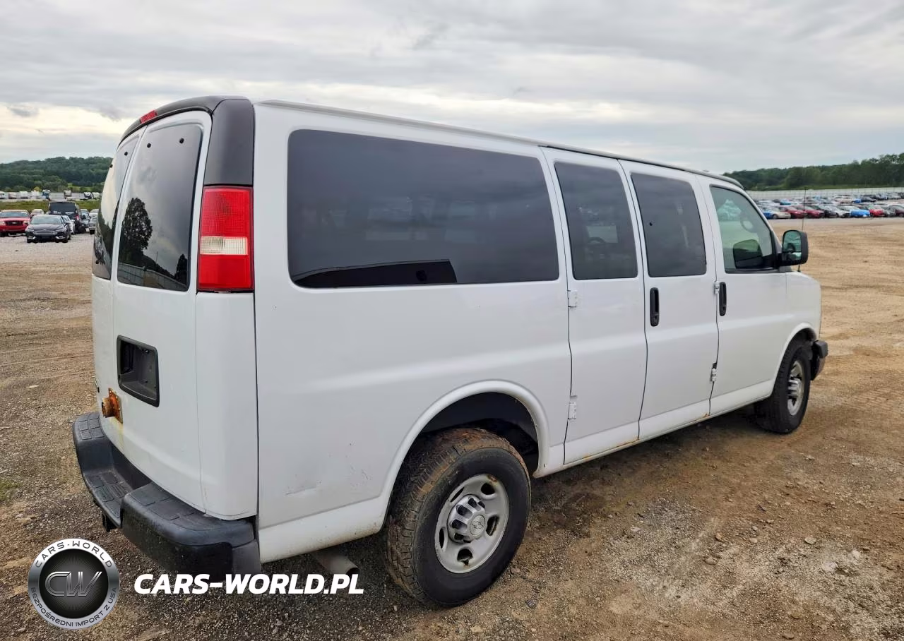 2015 Chevrolet Express G2500 Ls VIN:1GAWGPFF5F1156217 - 3