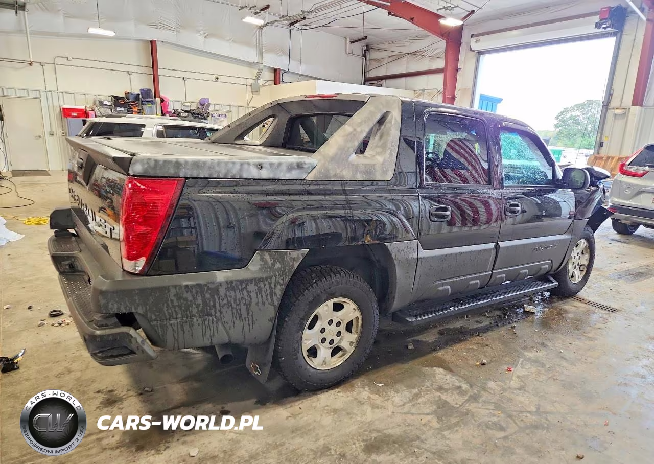 2006 Chevrolet Avalanche C1500 VIN:3GNEC12Z56G124811 - 3